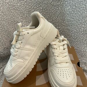 Zara Kids Cream Sneakers